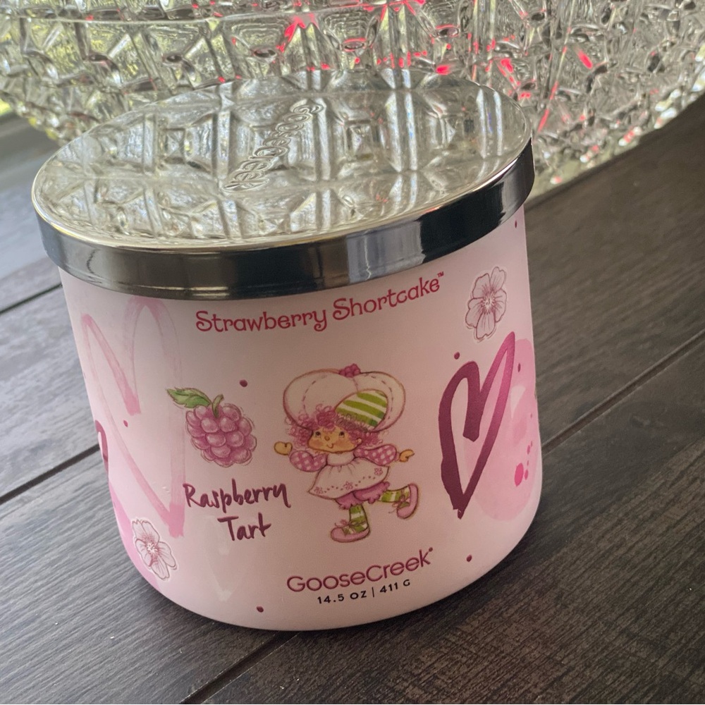 Strawberry Shortcake Goose Creek Raspberry Tart  14.5 oz  3 Wick Candle - Picture 11 of 12
